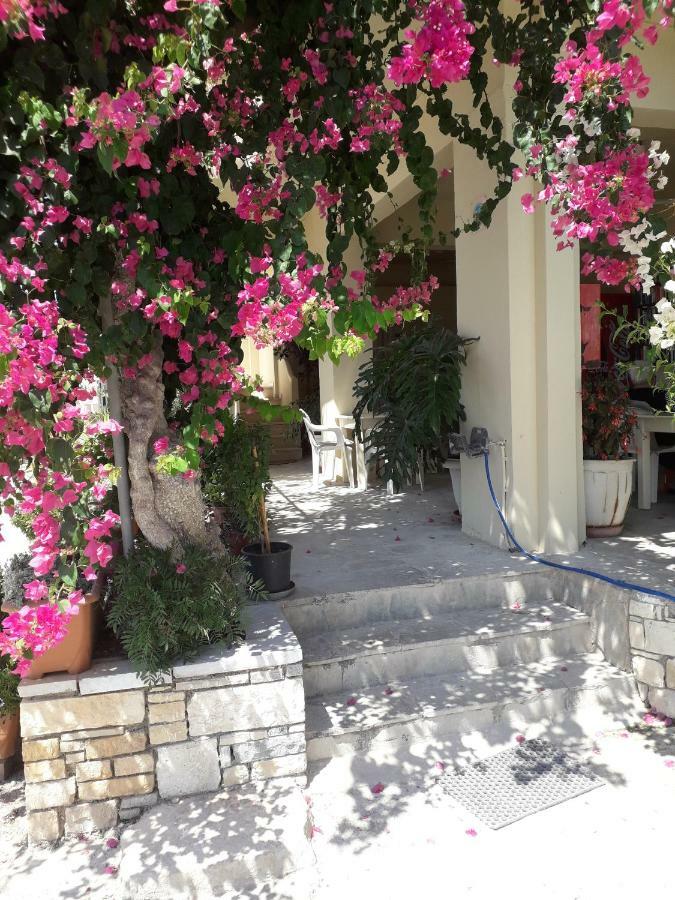 קלמאקי Knossos Hotel מראה חיצוני תמונה