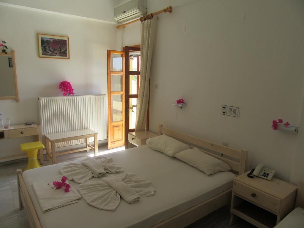 קלמאקי Knossos Hotel מראה חיצוני תמונה