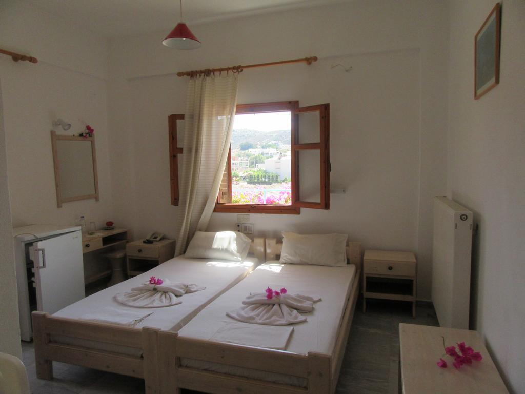 קלמאקי Knossos Hotel מראה חיצוני תמונה