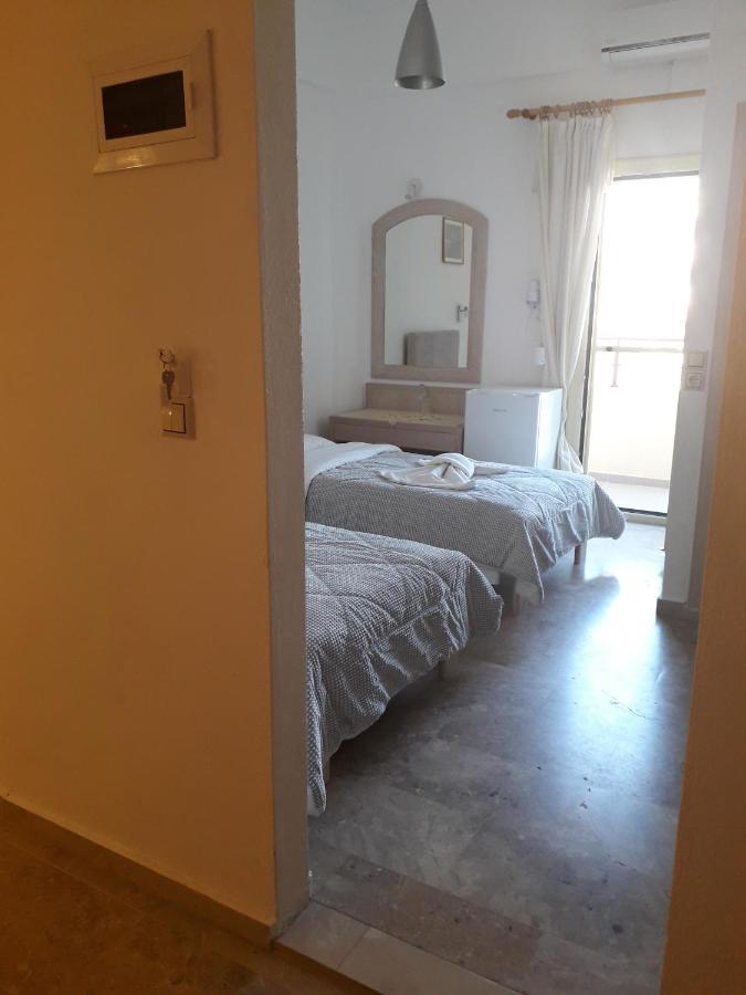 קלמאקי Knossos Hotel מראה חיצוני תמונה